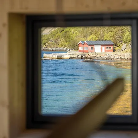 Minkfarmen, Spacious Seaside With Scenic View * Ramberg