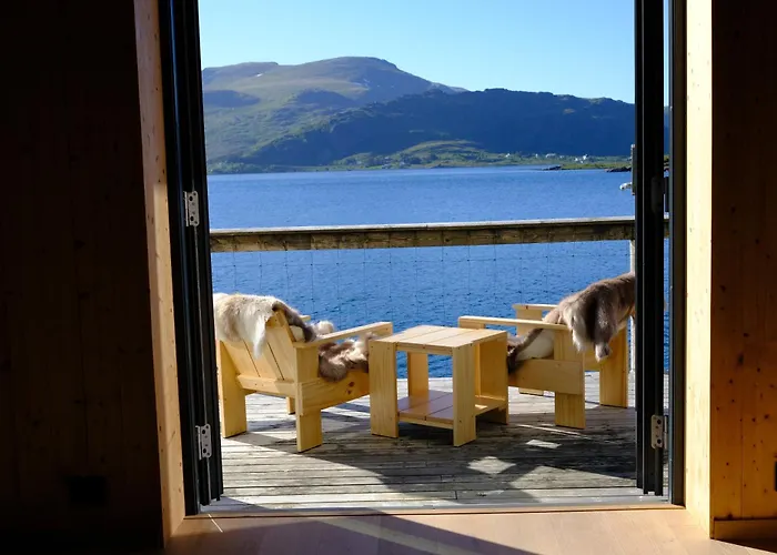 Minkfarmen, Spacious Seaside With Scenic View * Ramberg