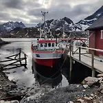 Ferienhaus Minkfarmen, Spacious Seaside With Scenic View Ramberg
